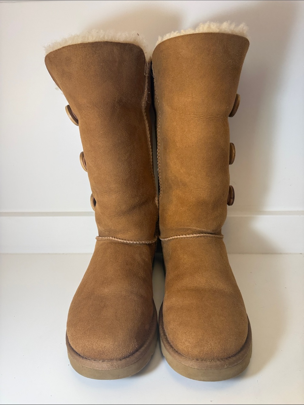 UGG Australia Bailey Button Triplet Shearling-Lined Boots in Chestnut - Size 8